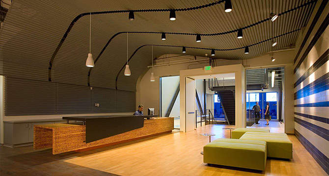 Entryway at the UC San Francisco Mission Bay research campus Entryway at the UC San Francisco Mission Bay research campus